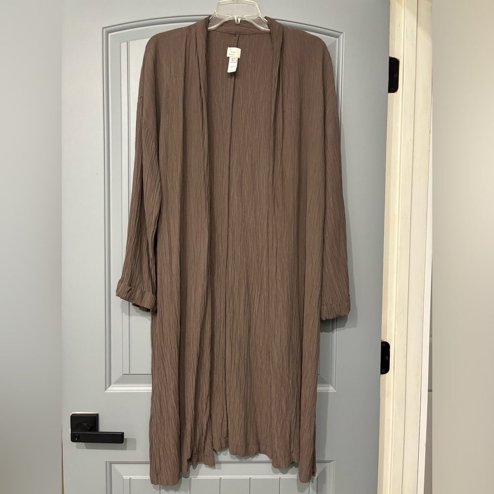 A New Day long open brown cardigan w/crinkle look. Long sleeve. Side slits